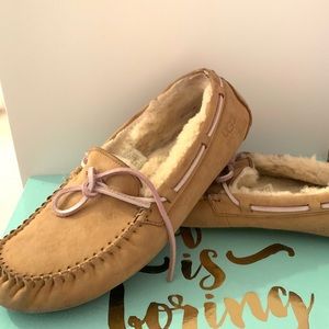 COPY - Ugg Slippers (Still Available)